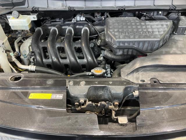 セレナ ハイウェイスター　Ｖセレクション　後席モニター　両側電動ドア　純正ＳＤナビ　全周囲カメラ　衝突被害軽減システム　禁煙車　コーナーセンサー　スマートキー　ＬＥＤヘッド　クルコン　純正１６インチアルミ　パークアシスト　オートライト（19枚目）