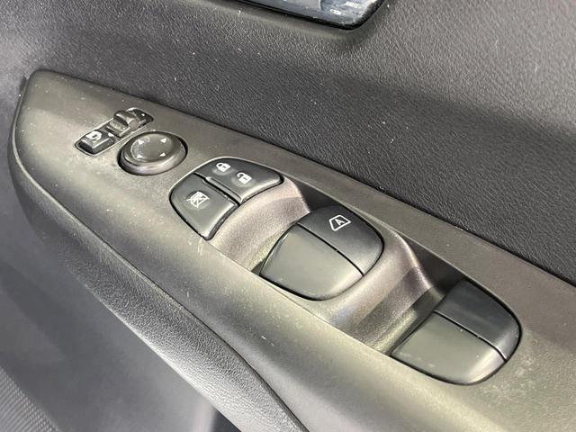 セレナ ハイウェイスター　Ｖセレクション　後席モニター　両側電動ドア　純正ＳＤナビ　全周囲カメラ　衝突被害軽減システム　禁煙車　コーナーセンサー　スマートキー　ＬＥＤヘッド　クルコン　純正１６インチアルミ　パークアシスト　オートライト（37枚目）