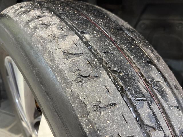 セレナ ハイウェイスター　Ｖセレクション　後席モニター　両側電動ドア　純正ＳＤナビ　全周囲カメラ　衝突被害軽減システム　禁煙車　コーナーセンサー　スマートキー　ＬＥＤヘッド　クルコン　純正１６インチアルミ　パークアシスト　オートライト（61枚目）