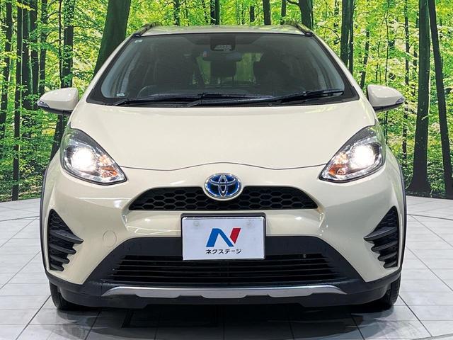 アクア クロスオーバー　衝突被害軽減システム　禁煙車　ハーフレザーシート　ＥＴＣ　純正１６インチアルミ　オートエアコン　ＣＤ　プライバシーガラス（14枚目）