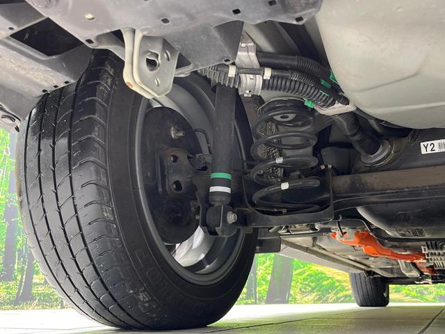 アクア クロスオーバー　衝突被害軽減システム　禁煙車　ハーフレザーシート　ＥＴＣ　純正１６インチアルミ　オートエアコン　ＣＤ　プライバシーガラス（20枚目）