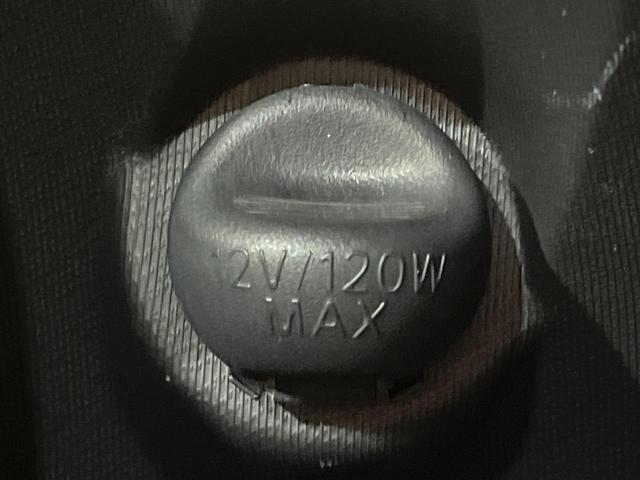 アクア クロスオーバー　衝突被害軽減システム　禁煙車　ハーフレザーシート　ＥＴＣ　純正１６インチアルミ　オートエアコン　ＣＤ　プライバシーガラス（31枚目）