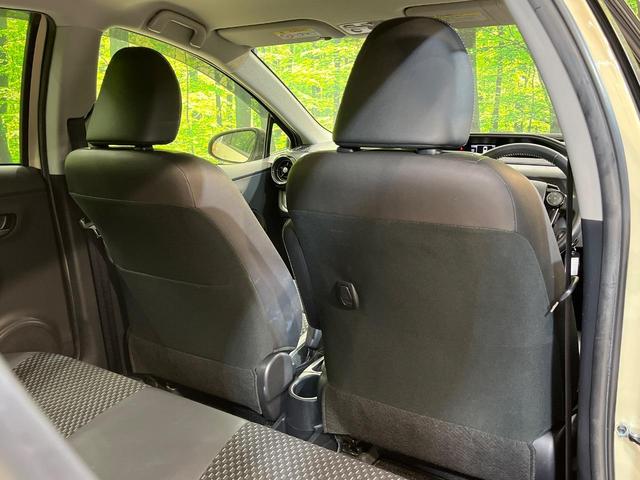 アクア クロスオーバー　衝突被害軽減システム　禁煙車　ハーフレザーシート　ＥＴＣ　純正１６インチアルミ　オートエアコン　ＣＤ　プライバシーガラス（36枚目）