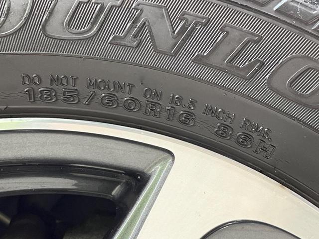 アクア クロスオーバー　衝突被害軽減システム　禁煙車　ハーフレザーシート　ＥＴＣ　純正１６インチアルミ　オートエアコン　ＣＤ　プライバシーガラス（50枚目）