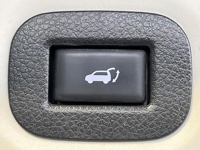 エクストレイル ２０Ｘ　ＨＶブラクＸトリマＸエマジェンシーブレーキＰ　メーカーナビ　全周囲カメラ　衝突被害軽減システム　禁煙車　ドラレコ　コーナーセンサー　スマートキー　ＬＥＤヘッド　ルーフレール　ビルトインＥＴＣ　クルコン　純正１７インチアルミ　パークアシスト（52枚目）