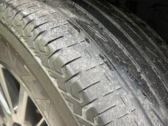 エクストレイル ２０Ｘ　ＨＶブラクＸトリマＸエマジェンシーブレーキＰ　メーカーナビ　全周囲カメラ　衝突被害軽減システム　禁煙車　ドラレコ　コーナーセンサー　スマートキー　ＬＥＤヘッド　ルーフレール　ビルトインＥＴＣ　クルコン　純正１７インチアルミ　パークアシスト（55枚目）