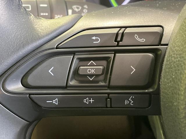 ヤリスクロス ハイブリッドＺ　モデリスタ　純正８型ナビ　バックカメラ　衝突被害軽減システム　レーダークルーズ　禁煙車　電動リアゲート　パワーシート　ドラレコ　コーナーセンサー　スマートキー　ＬＥＤヘッド　ＥＴＣ２．０（32枚目）