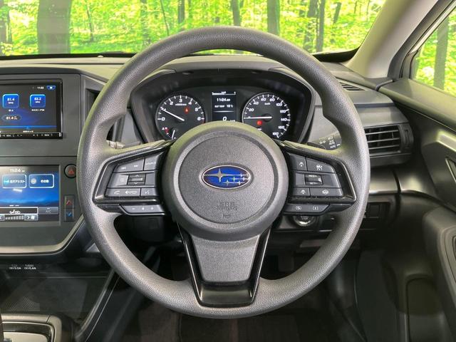 ステアリングも使用感が少なく、きれいな状態となっております♪