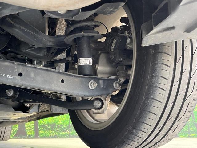 お車を安心してお乗りいただく為には、足回りの定期点検が欠かせません。サービスサポート（有償保証）では無料点検もご提供しており、安心のカーライフをお過ごしいただけるサポート体制が整っています。