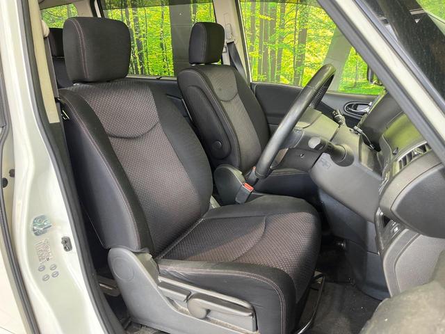 セレナ ハイウェイスター　Ｓ－ハイブリッド　Ｖセレクション　両側電動ドア　純正ＳＤナビ　後席モニター　バックカメラ　禁煙車　スマートキー　ＨＩＤヘッド　ビルトインＥＴＣ　クルコン　純正１６インチアルミ　オートライト　オートエアコン　リアエアコン（8枚目）