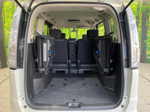 セレナ ハイウェイスター　Ｓ－ハイブリッド　Ｖセレクション　両側電動ドア　純正ＳＤナビ　後席モニター　バックカメラ　禁煙車　スマートキー　ＨＩＤヘッド　ビルトインＥＴＣ　クルコン　純正１６インチアルミ　オートライト　オートエアコン　リアエアコン（38枚目）