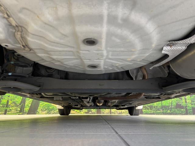 ノート メダリスト　純正ＳＤナビ　全周囲カメラ　禁煙車　ハーフレザーシート　スマートキー　ＥＴＣ　オートライト　オートエアコン　Ｂｌｕｅｔｏｏｔｈ　ＣＤ　ＤＶＤ再生　フルセグ（19枚目）