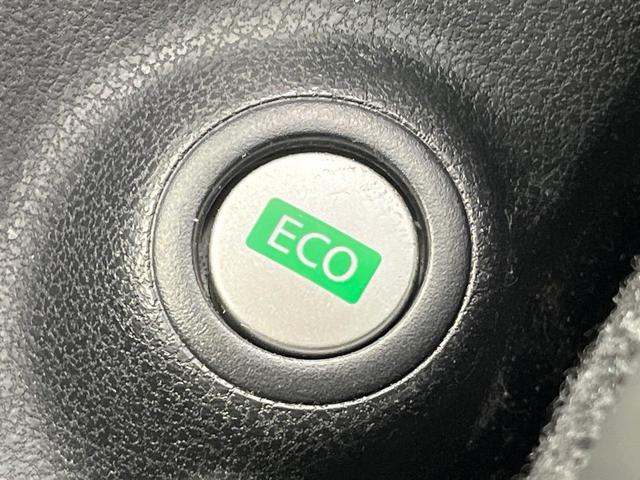 ノート メダリスト　純正ＳＤナビ　全周囲カメラ　禁煙車　ハーフレザーシート　スマートキー　ＥＴＣ　オートライト　オートエアコン　Ｂｌｕｅｔｏｏｔｈ　ＣＤ　ＤＶＤ再生　フルセグ（25枚目）