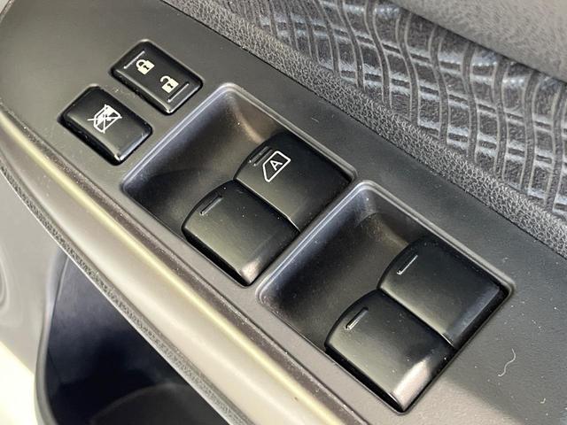 ノート メダリスト　純正ＳＤナビ　全周囲カメラ　禁煙車　ハーフレザーシート　スマートキー　ＥＴＣ　オートライト　オートエアコン　Ｂｌｕｅｔｏｏｔｈ　ＣＤ　ＤＶＤ再生　フルセグ（27枚目）