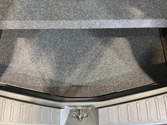 ノート メダリスト　純正ＳＤナビ　全周囲カメラ　禁煙車　ハーフレザーシート　スマートキー　ＥＴＣ　オートライト　オートエアコン　Ｂｌｕｅｔｏｏｔｈ　ＣＤ　ＤＶＤ再生　フルセグ（34枚目）