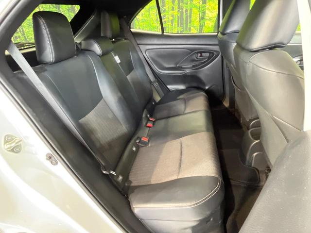 ヤリスクロス ハイブリッドZ 純正8インチナビ バックカメラ トヨタセーフティセンス レーダークルーズ 禁煙車 ハーフレザーシート シートヒーター パワーシート コーナーセンサー スマートキー LEDヘッド ETC(9枚目)