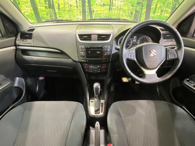 スイフト ＲＳ　禁煙車　スマートキー　ＨＩＤヘッド　純正１６インチアルミ　オートライト　オートエアコン　ＣＤ（2枚目）