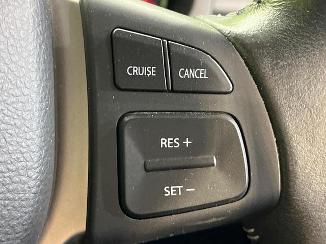 スイフト ＲＳ　禁煙車　スマートキー　ＨＩＤヘッド　純正１６インチアルミ　オートライト　オートエアコン　ＣＤ（5枚目）