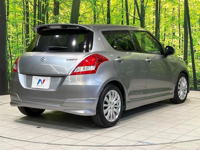 スイフト ＲＳ　禁煙車　スマートキー　ＨＩＤヘッド　純正１６インチアルミ　オートライト　オートエアコン　ＣＤ（17枚目）