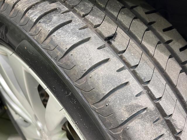 スイフト ＲＳ　禁煙車　スマートキー　ＨＩＤヘッド　純正１６インチアルミ　オートライト　オートエアコン　ＣＤ（22枚目）