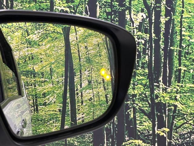 セレナ ハイウェイスターＶ　アルパイン１１インチナビ　プロパイロット　１０．１インチ後席モニター　衝突軽減システム　ブラインドスポットモニター　クリアランスソナー　両側パワースライドドア　シートヒーター　ハンドルヒーター（6枚目）