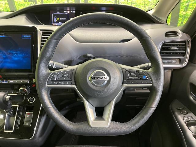 セレナ ハイウェイスターＶ　アルパイン１１インチナビ　プロパイロット　１０．１インチ後席モニター　衝突軽減システム　ブラインドスポットモニター　クリアランスソナー　両側パワースライドドア　シートヒーター　ハンドルヒーター（11枚目）