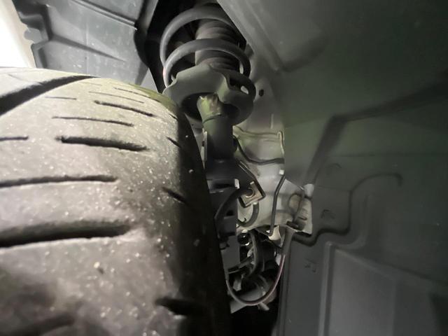 セレナ ハイウェイスターＶ　アルパイン１１インチナビ　プロパイロット　１０．１インチ後席モニター　衝突軽減システム　ブラインドスポットモニター　クリアランスソナー　両側パワースライドドア　シートヒーター　ハンドルヒーター（20枚目）