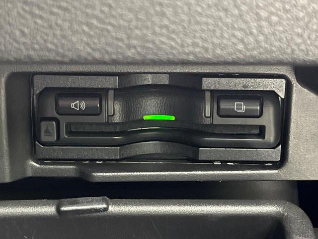 セレナ ハイウェイスターＶ　アルパイン１１インチナビ　プロパイロット　１０．１インチ後席モニター　衝突軽減システム　ブラインドスポットモニター　クリアランスソナー　両側パワースライドドア　シートヒーター　ハンドルヒーター（32枚目）