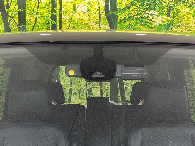 セレナ ハイウェイスターＶ　アルパイン１１インチナビ　プロパイロット　１０．１インチ後席モニター　衝突軽減システム　ブラインドスポットモニター　クリアランスソナー　両側パワースライドドア　シートヒーター　ハンドルヒーター（35枚目）