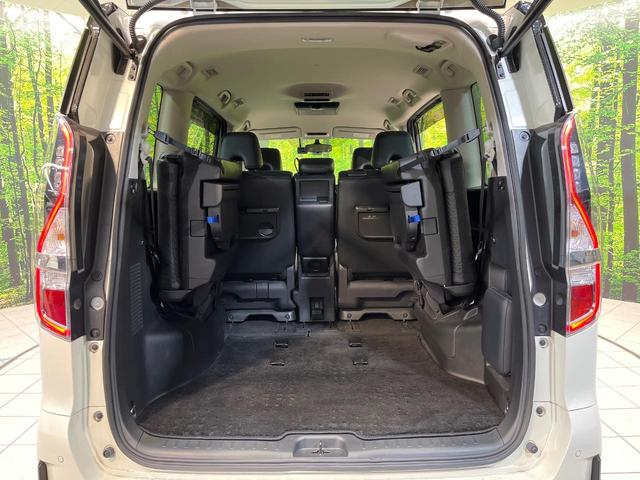 セレナ ハイウェイスターＶ　アルパイン１１インチナビ　プロパイロット　１０．１インチ後席モニター　衝突軽減システム　ブラインドスポットモニター　クリアランスソナー　両側パワースライドドア　シートヒーター　ハンドルヒーター（53枚目）