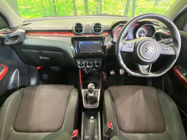 スイフトスポーツ ベースグレード MT車 ディスプレイオーディオ 禁煙車 シートヒーター ドラレコ スマートキー LEDヘッド ETC クルコン 純正17インチアルミ オートライト オートエアコン Bluetooth CD DVD再生(2枚目)