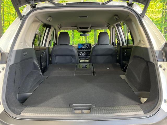 エクストレイル Ｇ　ｅ－４ＯＲＣＥ　純正１２型ナビ　全周囲カメラ　衝突被害軽減システム　禁煙車　電動リアゲート　レザーシート　ドラレコ　コーナーセンサー　スマートキー　ＬＥＤヘッド　ビルトインＥＴＣ　クルコン　純正１９インチアルミ（53枚目）