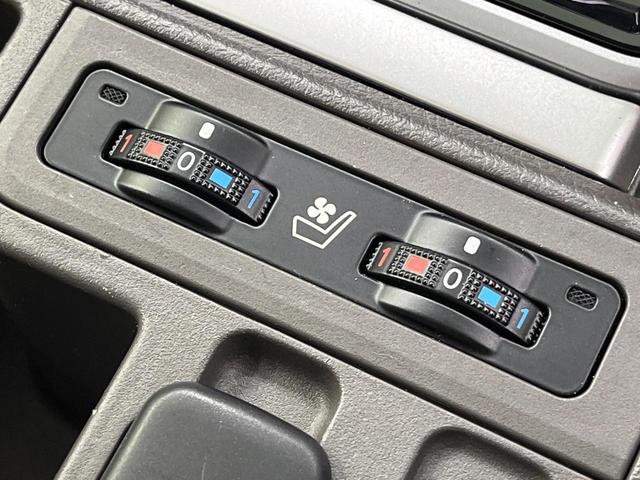 ランドクルーザープラド ＴＸ　Ｌパッケージ　マットブラックエディション　純正９型ナビ　全周囲カメラ　サンルーフ　衝突被害軽減システム　レーダークルーズ　禁煙車　前席シートエアコン　ドラレコ　コーナーセンサー　ＬＥＤヘッド　ＥＴＣ２．０（7枚目）