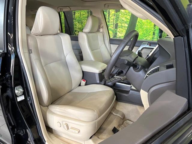 ランドクルーザープラド ＴＸ　Ｌパッケージ　マットブラックエディション　純正９型ナビ　全周囲カメラ　サンルーフ　衝突被害軽減システム　レーダークルーズ　禁煙車　前席シートエアコン　ドラレコ　コーナーセンサー　ＬＥＤヘッド　ＥＴＣ２．０（8枚目）