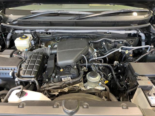 ランドクルーザープラド ＴＸ　Ｌパッケージ　マットブラックエディション　純正９型ナビ　全周囲カメラ　サンルーフ　衝突被害軽減システム　レーダークルーズ　禁煙車　前席シートエアコン　ドラレコ　コーナーセンサー　ＬＥＤヘッド　ＥＴＣ２．０（18枚目）