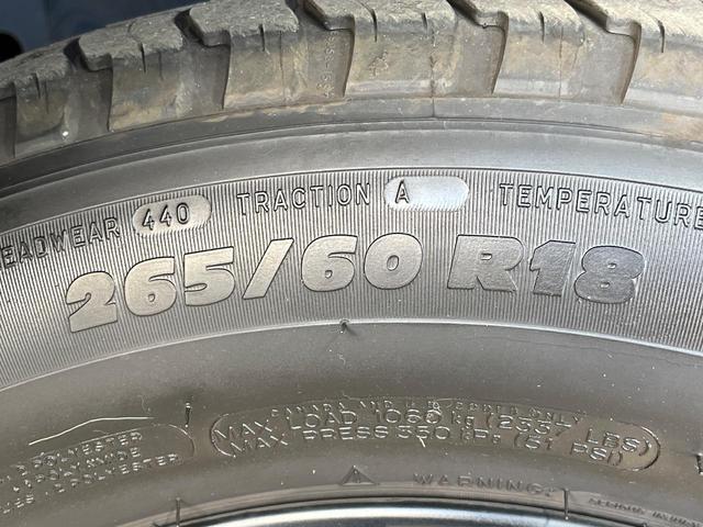 ランドクルーザープラド ＴＸ　Ｌパッケージ　マットブラックエディション　純正９型ナビ　全周囲カメラ　サンルーフ　衝突被害軽減システム　レーダークルーズ　禁煙車　前席シートエアコン　ドラレコ　コーナーセンサー　ＬＥＤヘッド　ＥＴＣ２．０（67枚目）