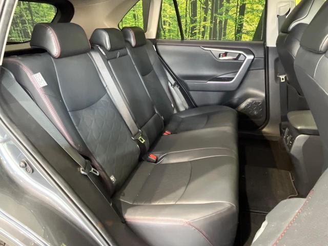 ＲＡＶ４ アドベンチャー　オフロードパッケージ　４ＷＤ　バックカメラ　衝突被害軽減システム　レーダークルーズ　禁煙車　パワーシート　ドラレコ　コーナーセンサー　スマートキー　ＬＥＤヘッド　ビルトインＥＴＣ　純正１８インチアルミ　車線逸脱警報（9枚目）