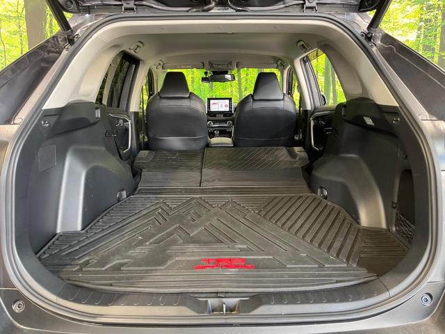 ＲＡＶ４ アドベンチャー　オフロードパッケージ　４ＷＤ　バックカメラ　衝突被害軽減システム　レーダークルーズ　禁煙車　パワーシート　ドラレコ　コーナーセンサー　スマートキー　ＬＥＤヘッド　ビルトインＥＴＣ　純正１８インチアルミ　車線逸脱警報（10枚目）