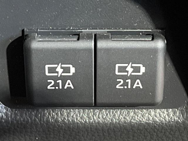 ＲＡＶ４ アドベンチャー　オフロードパッケージ　４ＷＤ　バックカメラ　衝突被害軽減システム　レーダークルーズ　禁煙車　パワーシート　ドラレコ　コーナーセンサー　スマートキー　ＬＥＤヘッド　ビルトインＥＴＣ　純正１８インチアルミ　車線逸脱警報（37枚目）