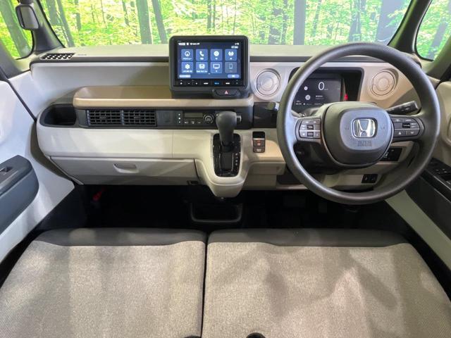 Ｎ－ＢＯＸ ベースグレード　電動スライドドア　純正８型ナビ　バックカメラ　衝突被害軽減システム　禁煙車　コーナーセンサー　スマートキー　ＬＥＤヘッド　ＥＴＣ　オートライト　オートエアコン　Ｂｌｕｅｔｏｏｔｈ　フルセグ（2枚目）