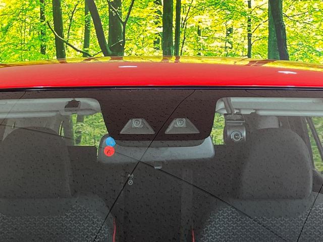 ロッキー Ｇ　純正９型ナビ　全周囲カメラ　衝突被害軽減システム　レーダークルーズ　禁煙車　ドラレコ　コーナーセンサー　スマートキー　ＬＥＤヘッド　ビルトインＥＴＣ　純正１７インチアルミ　オートハイビーム（5枚目）