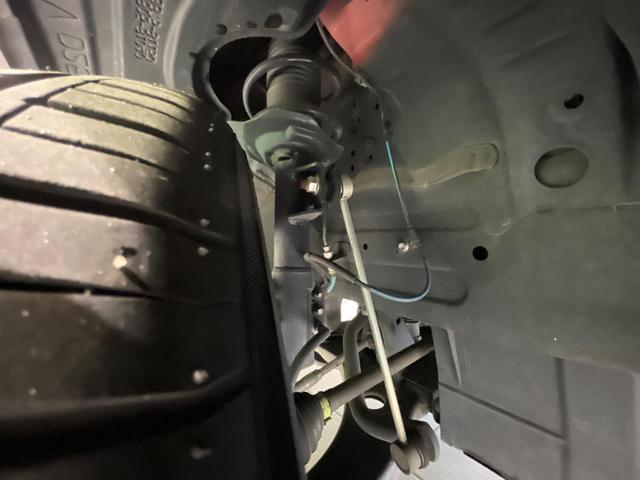 ロッキー Ｇ　純正９型ナビ　全周囲カメラ　衝突被害軽減システム　レーダークルーズ　禁煙車　ドラレコ　コーナーセンサー　スマートキー　ＬＥＤヘッド　ビルトインＥＴＣ　純正１７インチアルミ　オートハイビーム（63枚目）