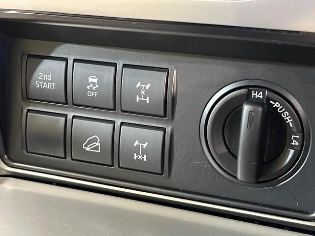 ランドクルーザープラド TX サンルーフ 純正9型ナビ バックカメラ 衝突被害軽減 ルーフレール レーダークルーズ 禁煙車 スマートキー LEDヘッド ビルトインETC 純正17インチアルミ(35枚目)