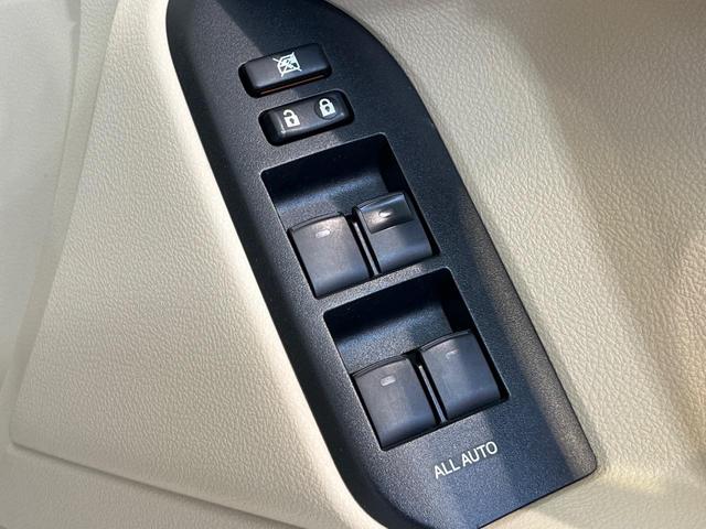 ランドクルーザープラド TX サンルーフ 純正9型ナビ バックカメラ 衝突被害軽減 ルーフレール レーダークルーズ 禁煙車 スマートキー LEDヘッド ビルトインETC 純正17インチアルミ(41枚目)