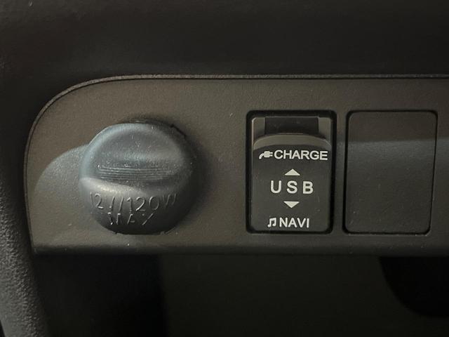 ムーヴキャンバス Ｘリミテッドメイクアップ　ＳＡＩＩＩ　両側電動ドア　純正ナビ　バックカメラ　スマートアシスト　禁煙車　スマートキー　ＥＴＣ　オートライト　オートエアコン　Ｂｌｕｅｔｏｏｔｈ　ＣＤ　ＤＶＤ再生　フルセグ　ＬＥＤフォグ（40枚目）