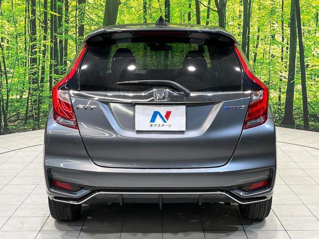 フィットハイブリッド Ｓ　ホンダセンシング　純正ＳＤナビ　バックカメラ　衝突被害軽減システム　レーダークルーズ　禁煙車　スマートキー　ＬＥＤヘッド　ビルトインＥＴＣ　純正１６インチアルミ　車線逸脱警報　オートライト　オートエアコン（15枚目）