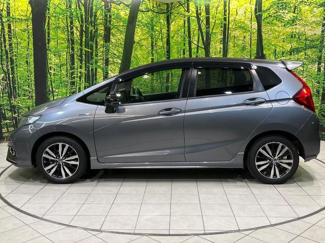 フィットハイブリッド Ｓ　ホンダセンシング　純正ＳＤナビ　バックカメラ　衝突被害軽減システム　レーダークルーズ　禁煙車　スマートキー　ＬＥＤヘッド　ビルトインＥＴＣ　純正１６インチアルミ　車線逸脱警報　オートライト　オートエアコン（32枚目）