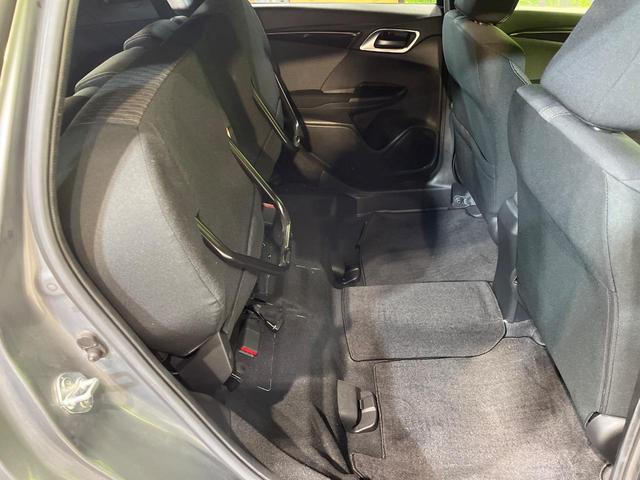 フィットハイブリッド Ｓ　ホンダセンシング　純正ＳＤナビ　バックカメラ　衝突被害軽減システム　レーダークルーズ　禁煙車　スマートキー　ＬＥＤヘッド　ビルトインＥＴＣ　純正１６インチアルミ　車線逸脱警報　オートライト　オートエアコン（37枚目）
