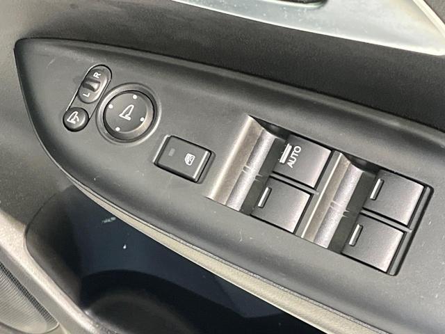 フィットハイブリッド Ｓ　ホンダセンシング　純正ＳＤナビ　バックカメラ　衝突被害軽減システム　レーダークルーズ　禁煙車　スマートキー　ＬＥＤヘッド　ビルトインＥＴＣ　純正１６インチアルミ　車線逸脱警報　オートライト　オートエアコン（41枚目）