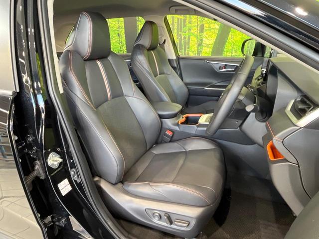 ＲＡＶ４ アドベンチャー　純正１０．５型ナビ　４ＷＤ　バックカメラ　衝突軽減　レーダークルーズ　禁煙車　ハーフレザーシート　前席シートエアコン　パワーシート　ドラレコ　コーナーセンサー　スマートキー　ＬＥＤヘッド　ルーフレール（11枚目）